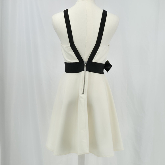 Coquette Black White Mini Dress Women’s M Contrast Strap Cocktail Party Clubwear - Picture 2 of 9